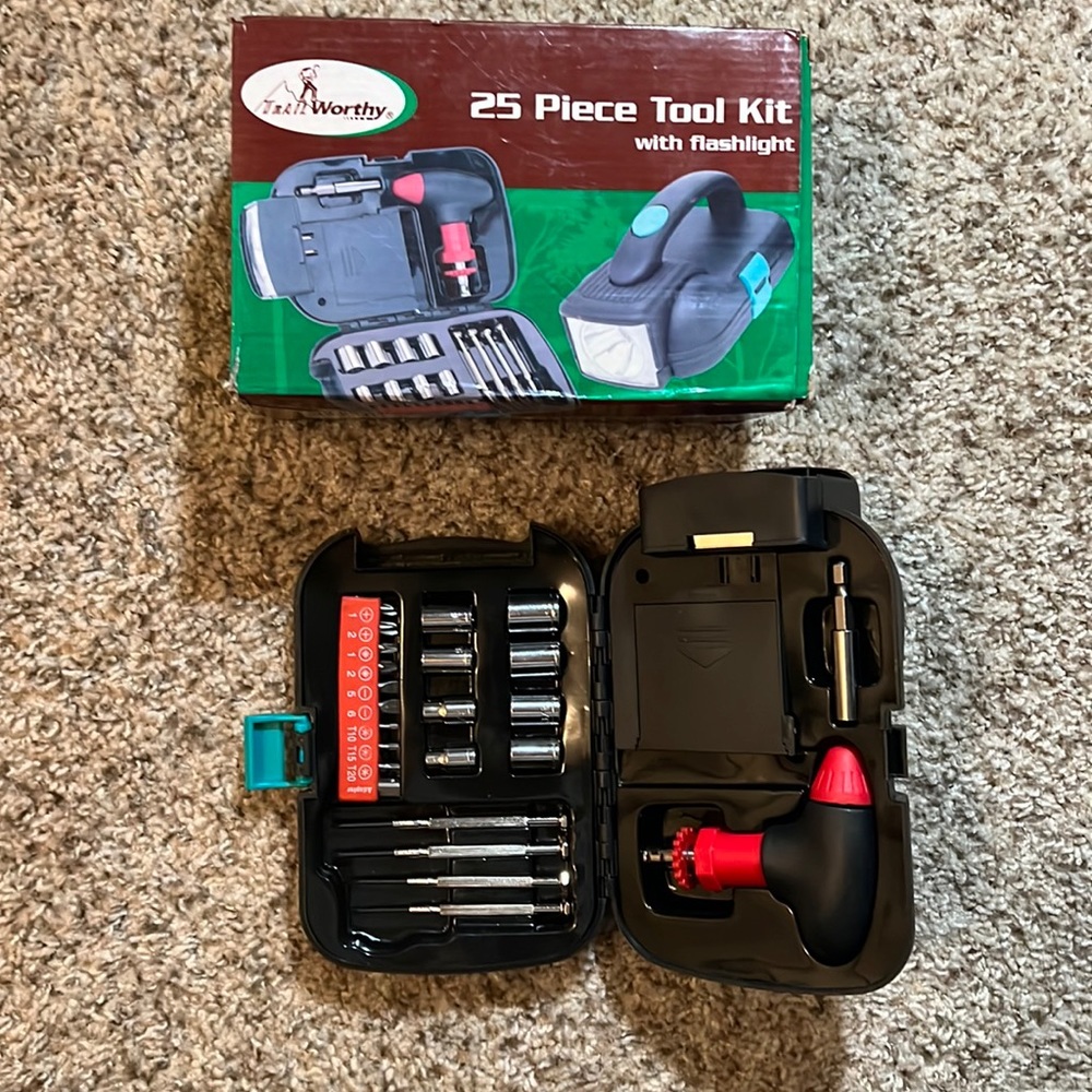 25 Piece Tool Kit with Flashlight. New in box